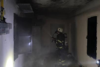 Elektrik panosunda çıkan yangın paniğe neden oldu