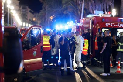 Fransa'da araç kalabalığa çarptı: Bir kişi öldü, 10 kişi yaralandı