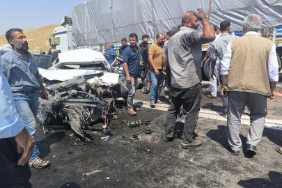 Gaziantep'te seyir halindeki tır ile otomobil çarpıştı: 1 ağır yaralı