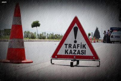 Hatay'da servis minibüsü ile tır çarpıştı: Bir ölü, 14 yaralı