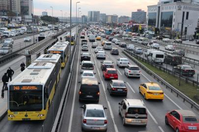 İstanbul'da bazı yollar trafiğe kapatıldı