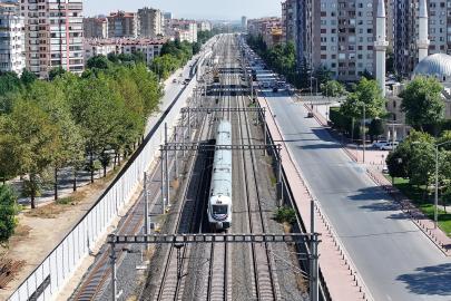 Konya'da 16 yeni banliyö aracı hizmete giriyor