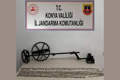 Konya’da tarihi eser operasyonu: 764 sikke ele geçirildi