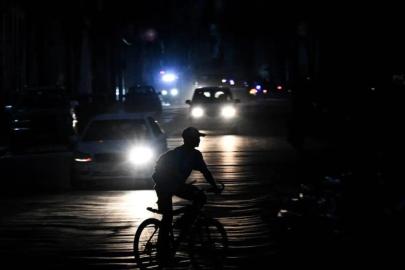 Küba, ülkedeki elektrik kesintilerinden ABD'yi sorumlu tuttu