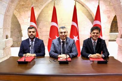 Mersin'de okul mescitlerini iyileştirmek için iş birliği protokolü imzalandı