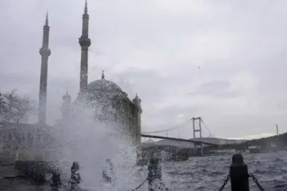 Meteoroloji'den iki bölgeye kritik uyarı! Kuvvetli sağanak ve rüzgar geliyor!