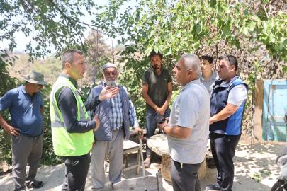 Muğla Büyükşehir Belediyesi ekipleri orman yangınından etkilenen mahallelerde incelemelerde bulundu