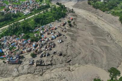 Nepal'deki sel felaketinde ölü sayısı 95'e yükseldi