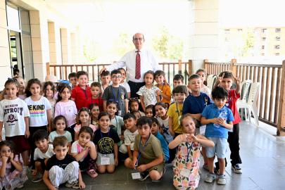 Yeşilyurt Belediye Başkanı Geçit, Yeşilyurt Bilim Merkezi'ni ziyaret etti
