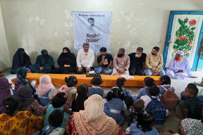 Yetimler Vakfı Bangladeş’te yetim çocuklarla aynı sofrada buluştu