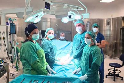 13 santimetrelik kitle 6 saatlik operasyonla çıkarıldı