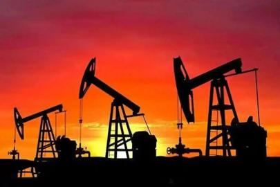 Brent petrol 104,44 dolardan işlem görüyor