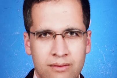 Devrilen traktörün altında kalan öğretmen hayatını kaybetti