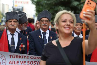 Elazığ’da "Gaziler Günü" yürüyüşü