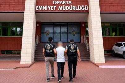 Hırsızlık suçundan 24 yıl hapis cezasıyla aranan şüpheli yakalandı