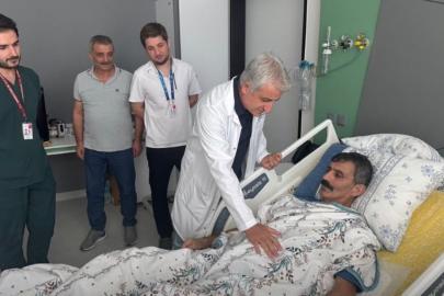 İzmir’de 57 yaşındaki hastanın böbreğinden 2,5 kiloluk kitle çıkarıldı