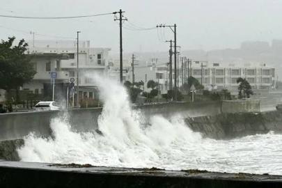 Japonya'da Dujuan Tayfunu 9 kişinin ölümüne yol açtı