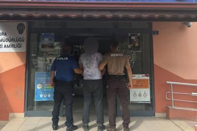 Kocaeli'de hırsızlık suçlarından 22 yıl hapis cezasıyla aranan kişi yakalandı