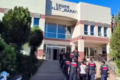 Sahte bungalov ve villa ilanıyla dolandırıcılık yapan 2 şüpheli tutuklandı