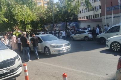 Şanlıurfa’daki deprem Diyarbakır’ı da salladı: Vatandaşlar sokağa çıktı